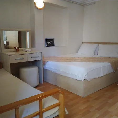 Ates Clco House Apartmán